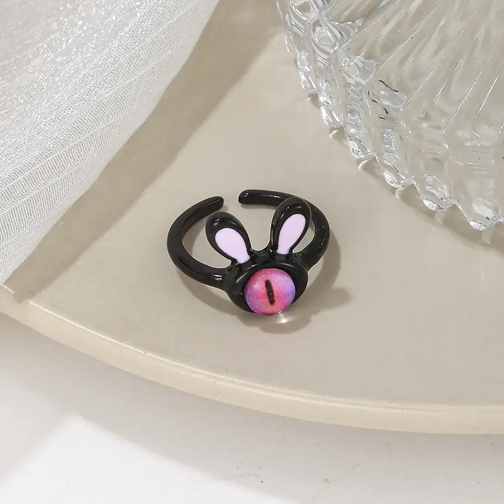 Funny One-Eyed Monster Ring Niche Design - Image 3