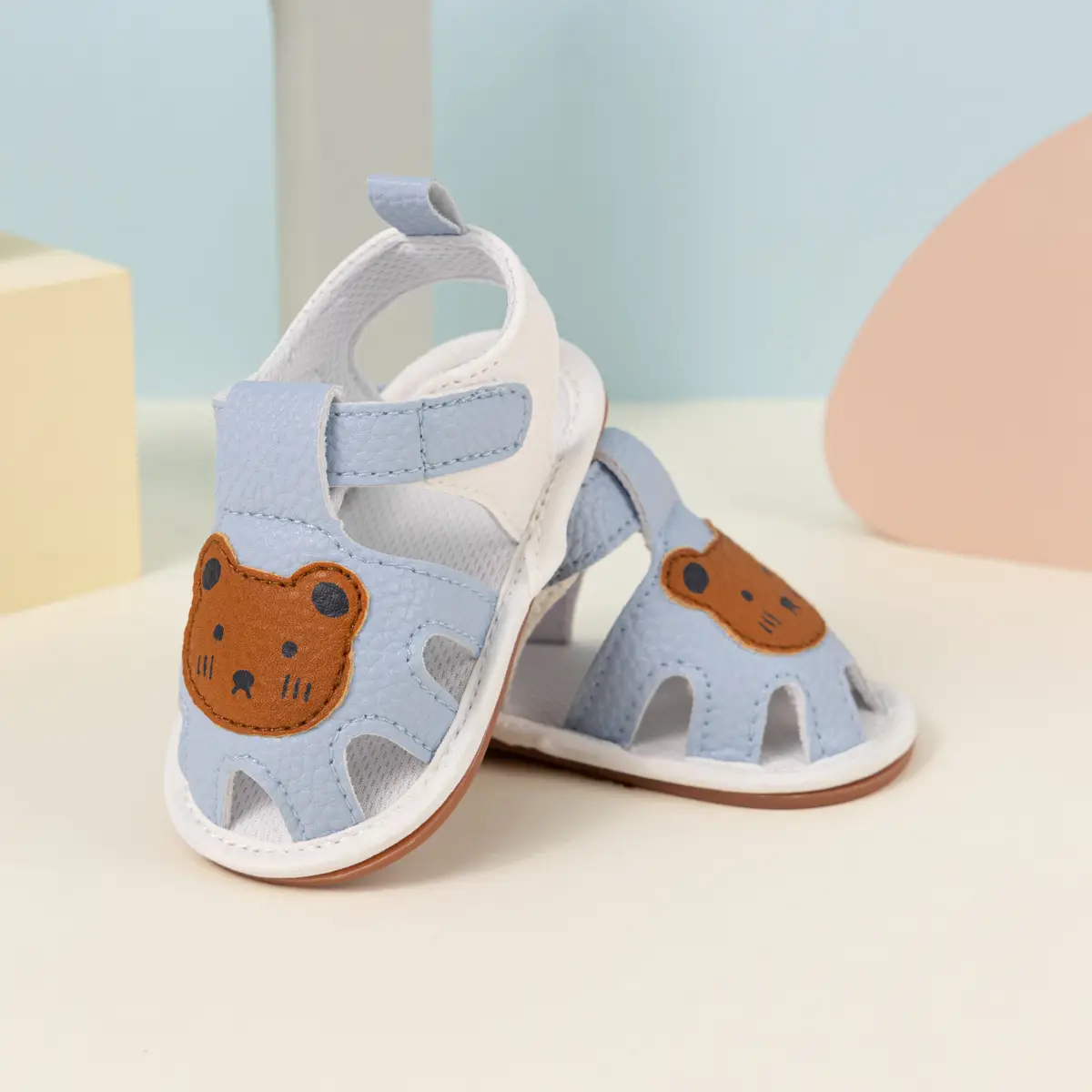 White Bear Pattern Baby Sandals Comfortable Soft Rubber Bottom