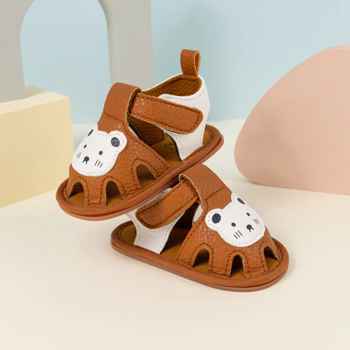 White Bear Pattern Baby Sandals Comfortable Soft Rubber Bottom