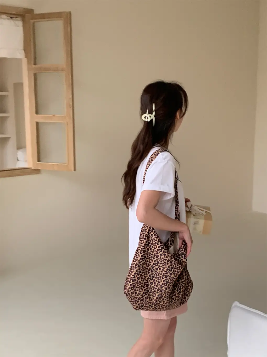 Leopard Print Crossbody Bag for Women Large Capacity — feature 8