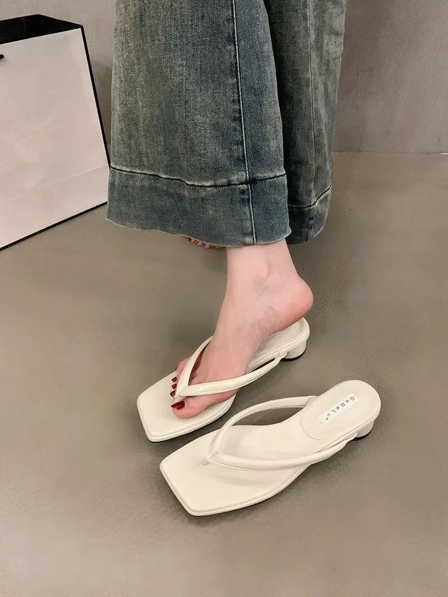 Flip-Flops for Women 2026 New Summer Fashion Thick-Heeled Flip-Flops for Outdoor Wear Silver Non-Slip Thick-Soled Beach Shoes — feature 12