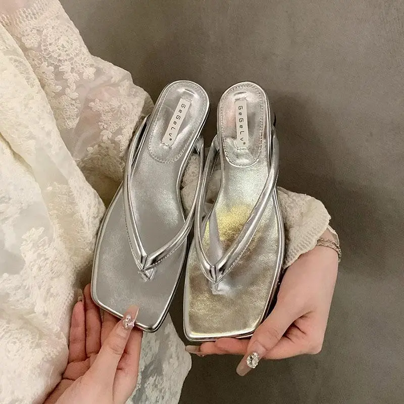 Flip-Flops for Women 2026 New Summer Fashion Thick-Heeled Flip-Flops for Outdoor Wear Silver Non-Slip Thick-Soled Beach Shoes - Image 3