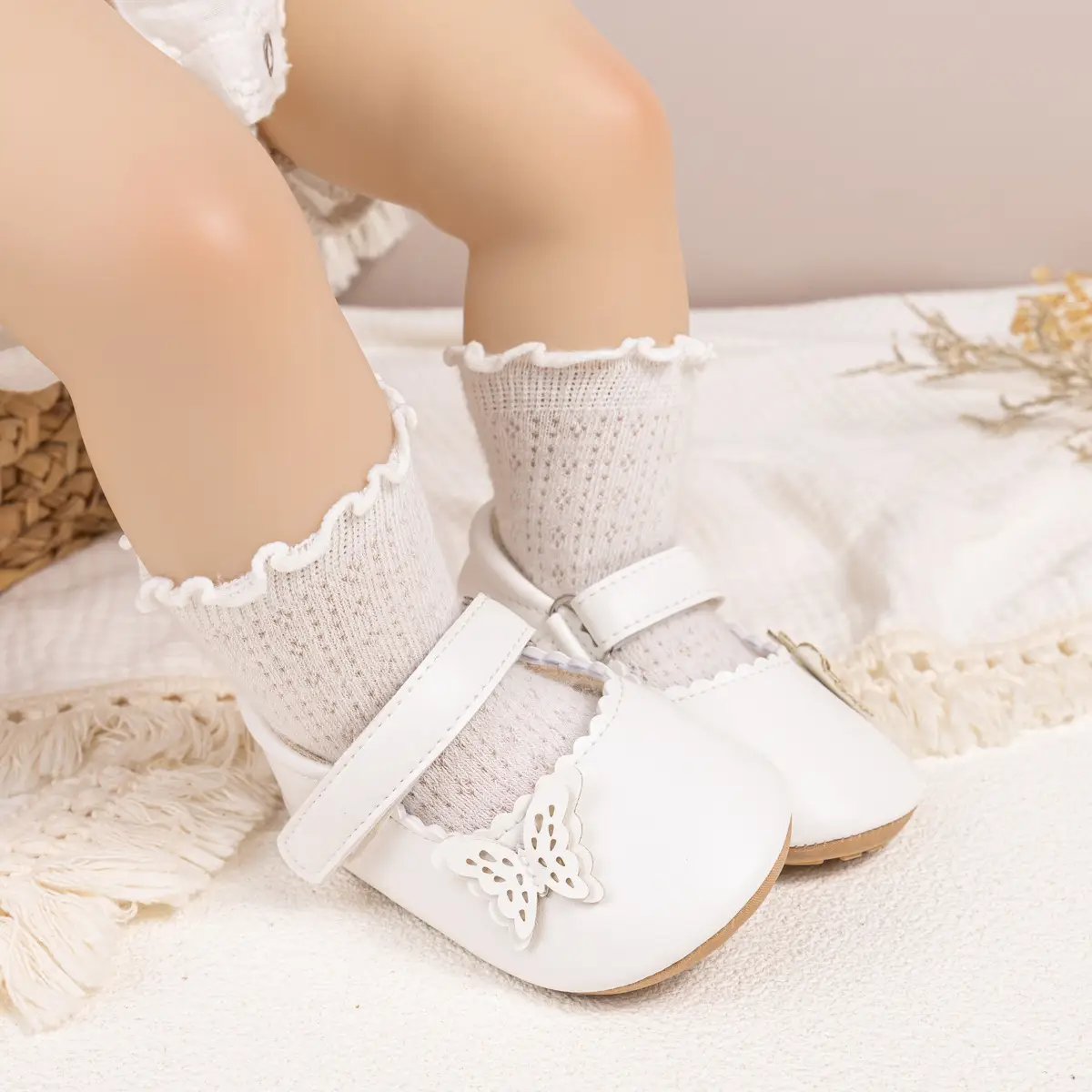 Pink Butterfly Lace Baby Shoes for Toddler Wear — feature 8