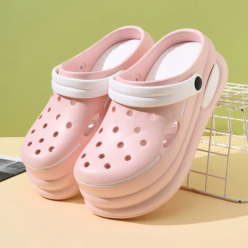 Hole shoes men's summer wear deodorant non-slip Baotou sandals and slippers soft bottom excrement beach shoes a generation of hair - Image 2