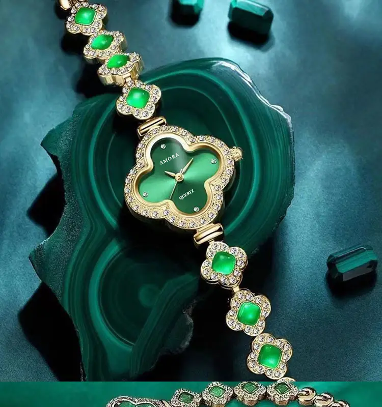 Green Gemstone Four-Leaf Clover Bracelet for Women — feature 5