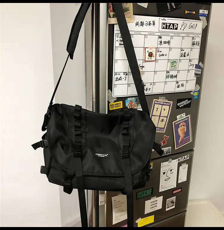 Men's Japanese Style Crossbody Bag Large Capacity Messenger Bag — feature 43