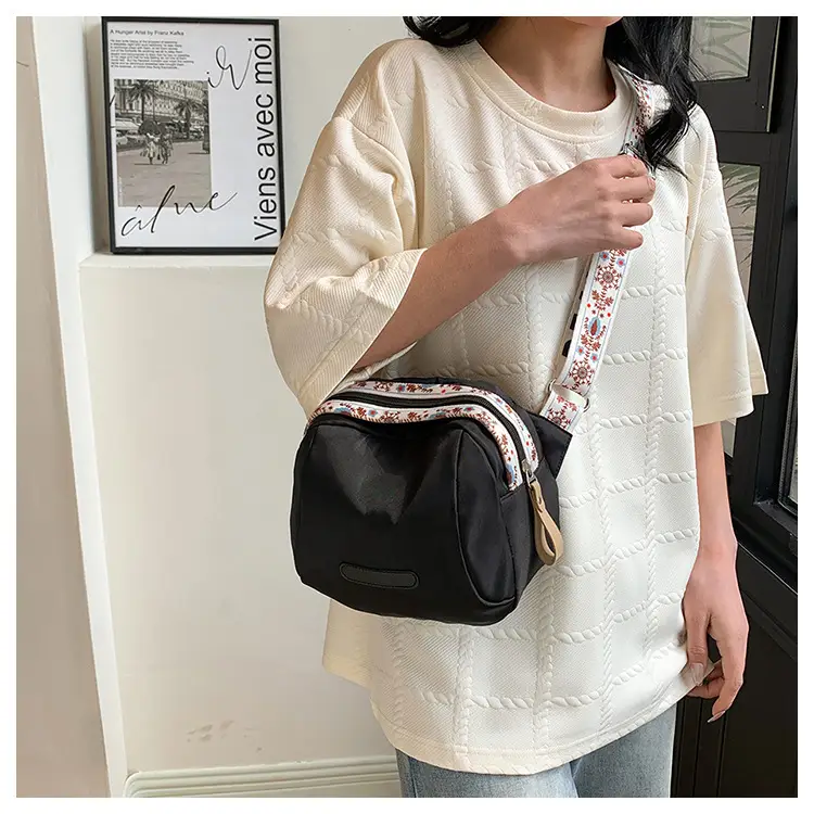 Waterproof Nylon Crossbody Bag Women 2024 New Large Capacity — feature 14