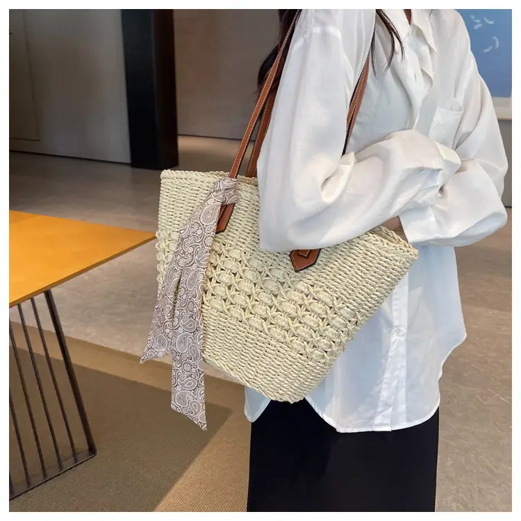 Large Capacity French Style Straw Shoulder Bag for Women — feature 27