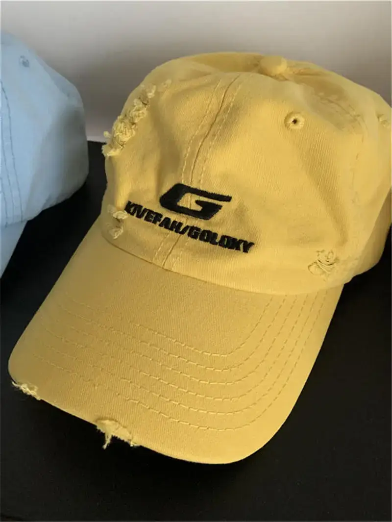 Red G-Embroidered Baseball Cap for Men Women — feature 26