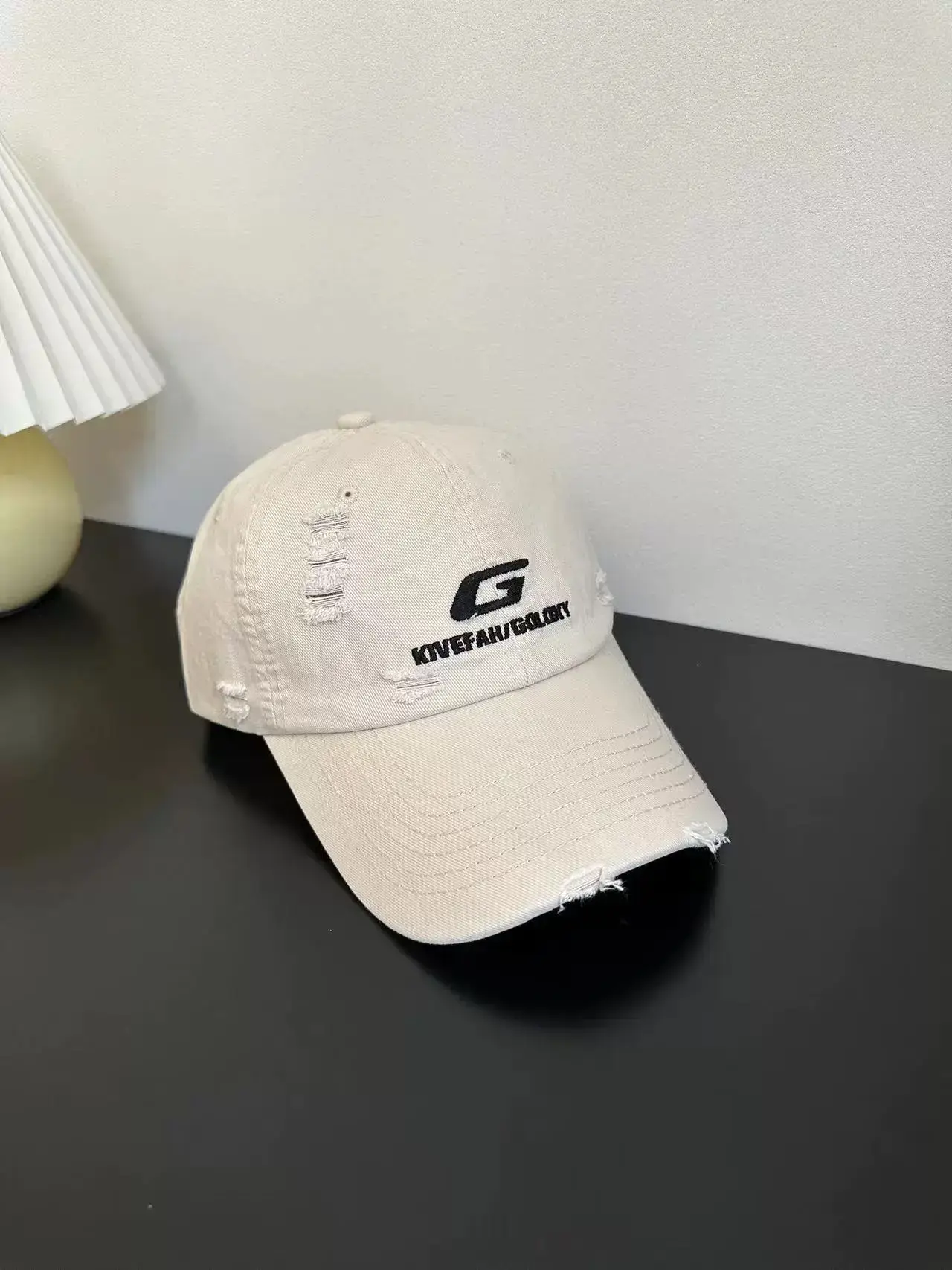 Red G-Embroidered Baseball Cap for Men Women - Image 5