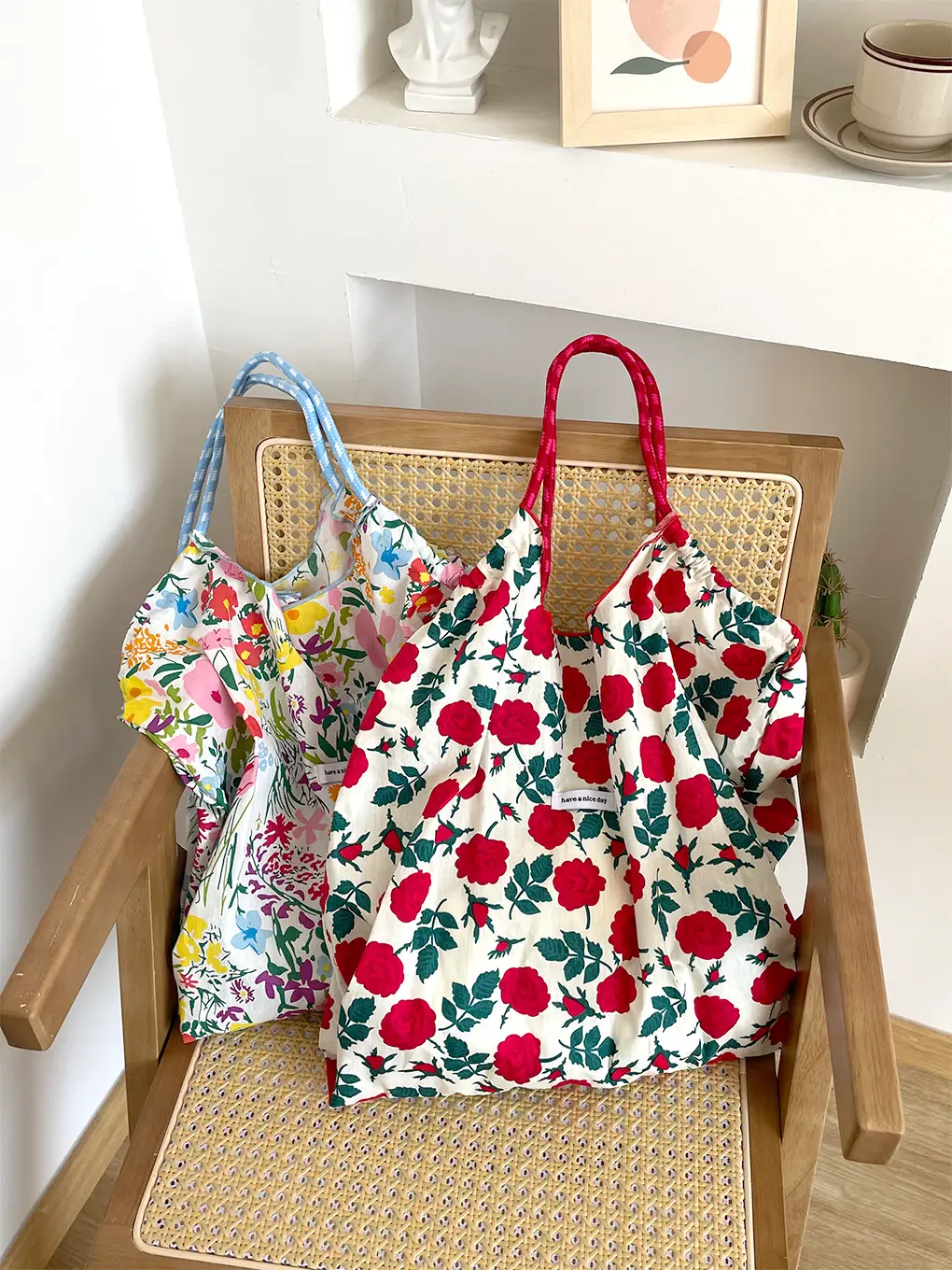 Floral Canvas Shoulder Bag Large Capacity Drawstring — feature 12
