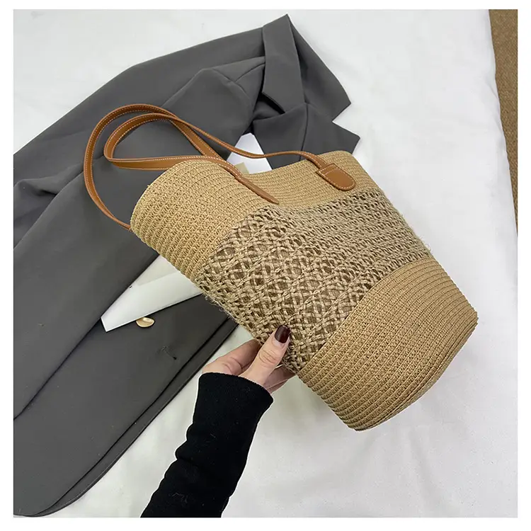 Women Straw Woven Shoulder Bag Summer Travel Beach — feature 32