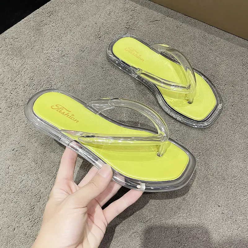Upgraded Hollow with Clear Crystal Flip Flops Women's Summer Ins Korean Style Comfortable Outer Wear Flip Flops - Image 3
