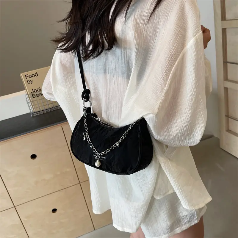 White Chain Shoulder Bag for Women - Image 5