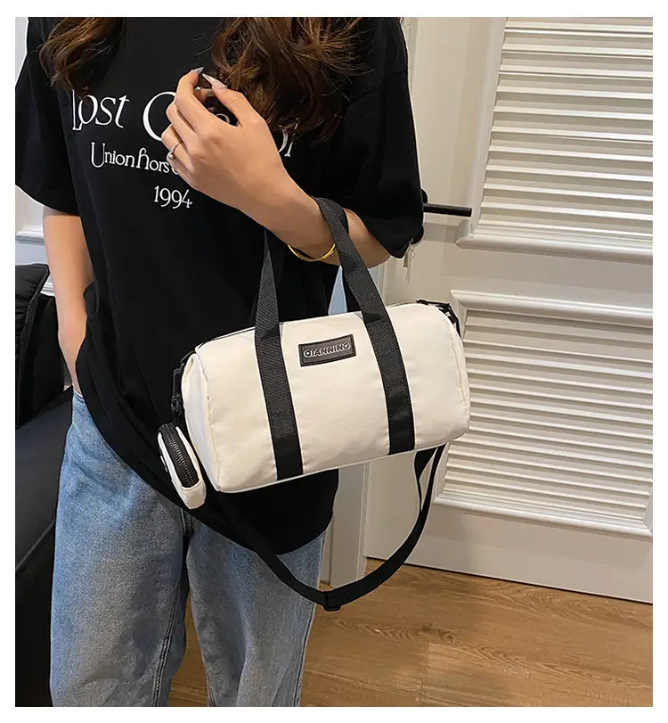 Women's Nylon Crossbody Bag Korean Style 2024 — feature 1
