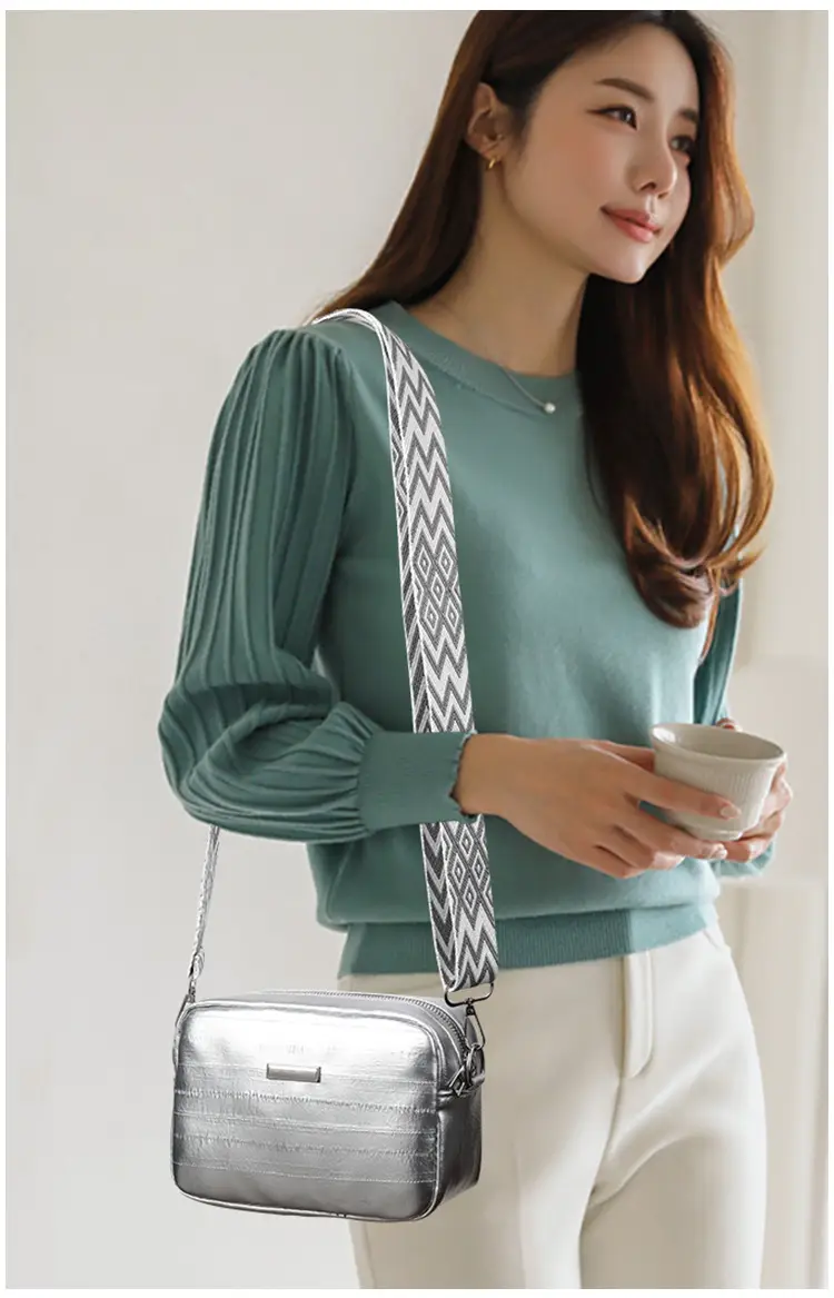 Black Glossy Crossbody Bag with Zigzag Strap — feature 15