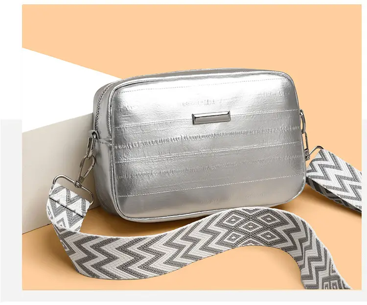 Black Glossy Crossbody Bag with Zigzag Strap — feature 8