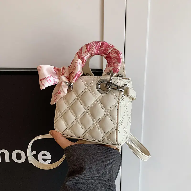 Women's Purple Textly Rhombic Shoulder Bag with Bow Handle