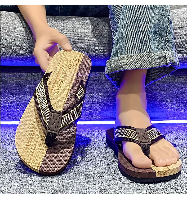 New Summer Men's Flip Flops Korean-style Trendy Outfit Beach Sandals Anti-slip Wear-resistant Flip Flops — feature 16