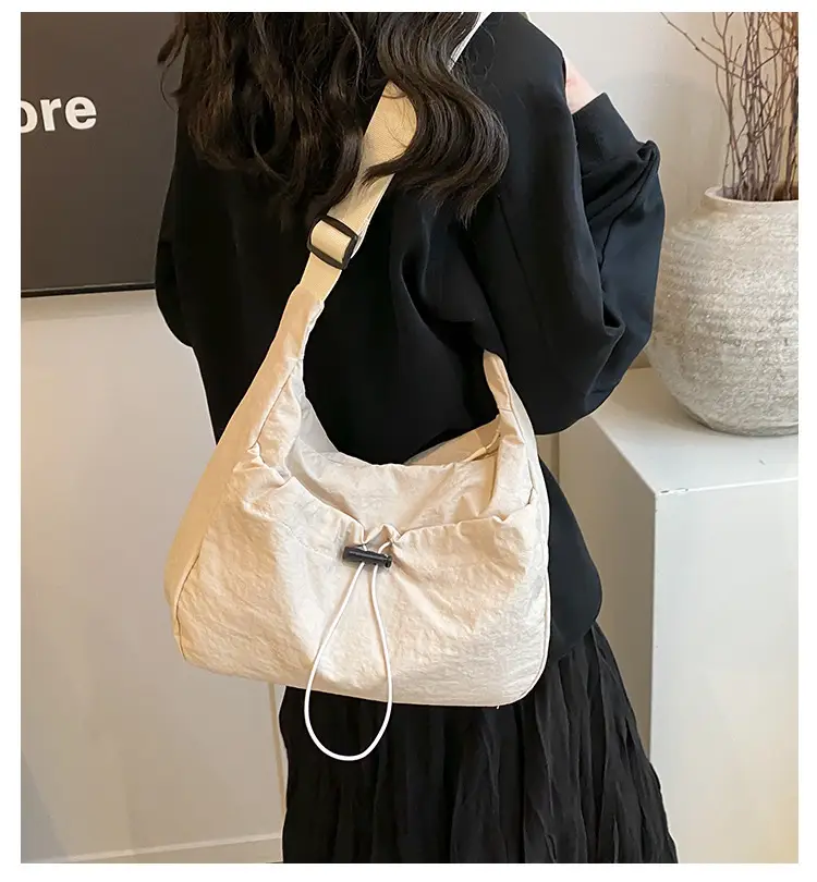 Black Nylon Shoulder Bag Women 2024 Casual Large Capacity — feature 2