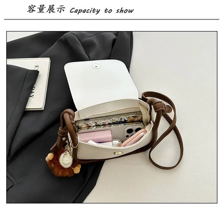 Vintage White Crossbody Bag with Fur Pom Pom — feature 10
