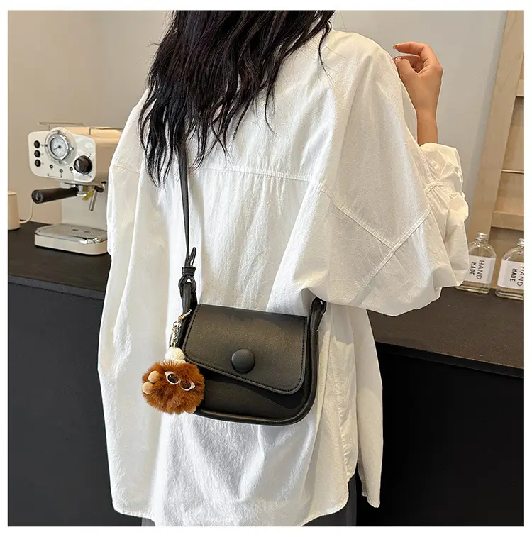 Vintage White Crossbody Bag with Fur Pom Pom — feature 16