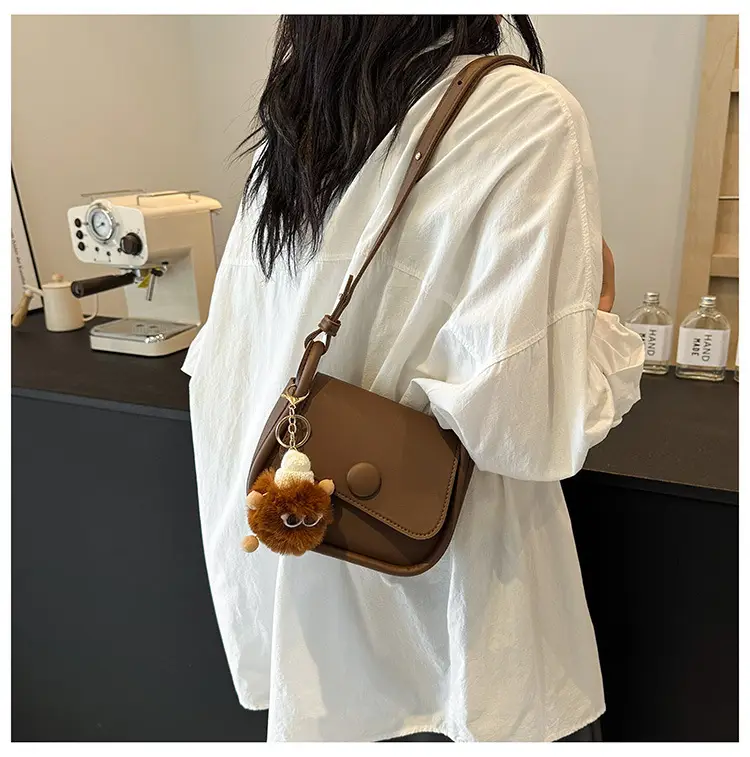 Vintage White Crossbody Bag with Fur Pom Pom — feature 17