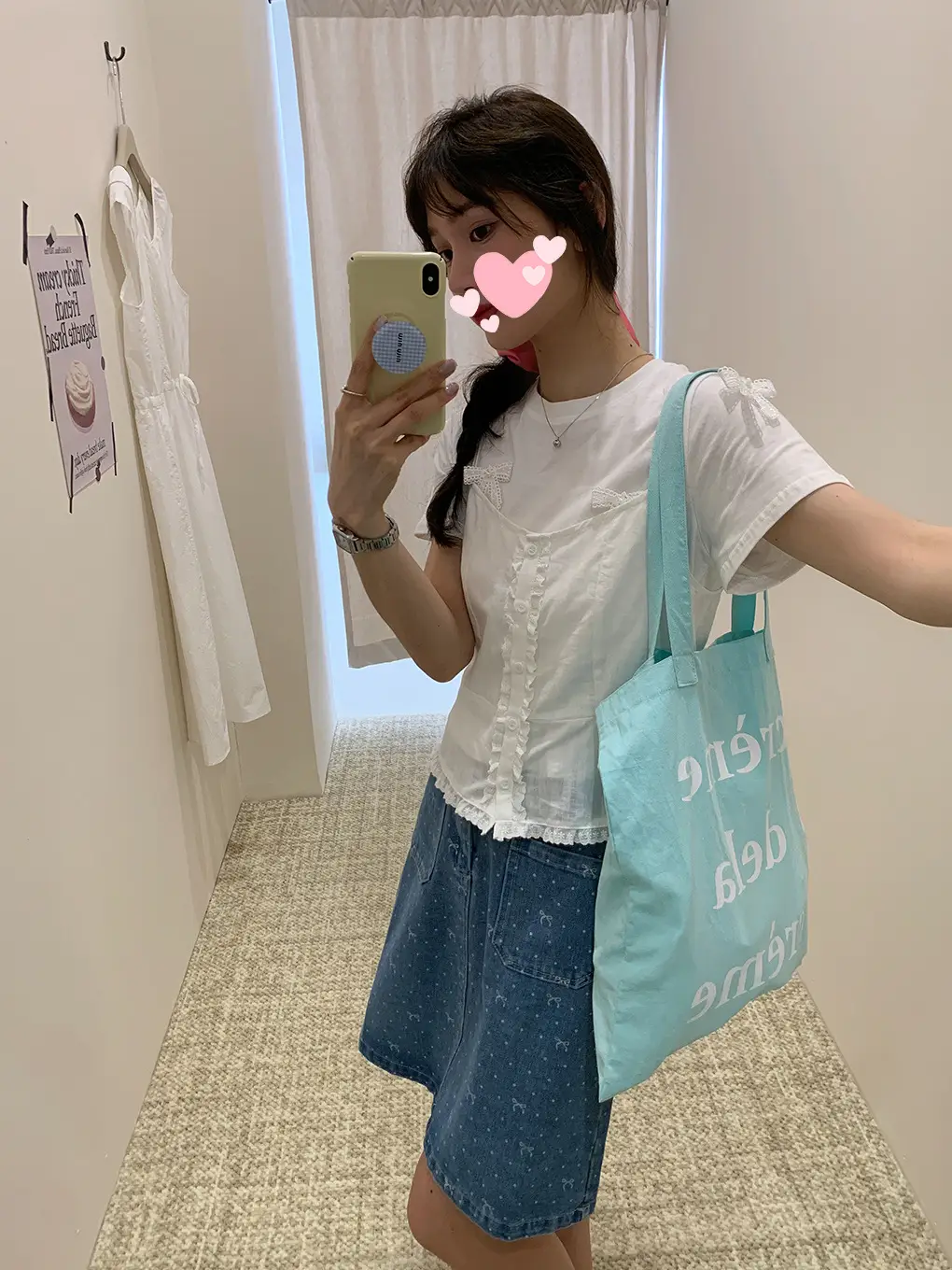 Light Blue Canvas Shoulder Bag with "Treme dela Crème" Print — feature 15