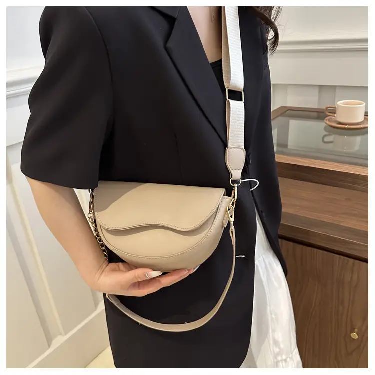 Pink Mini Crossbody Bag for Women 2026 Summer — feature 12