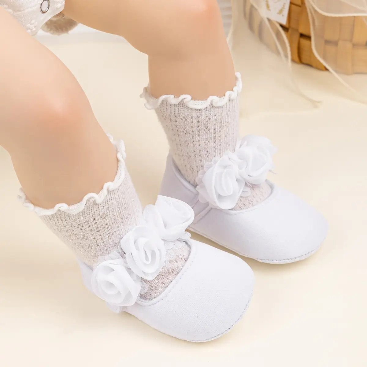 Pink Lace Flower Velcro Baby Shoes for Toddlers — feature 7