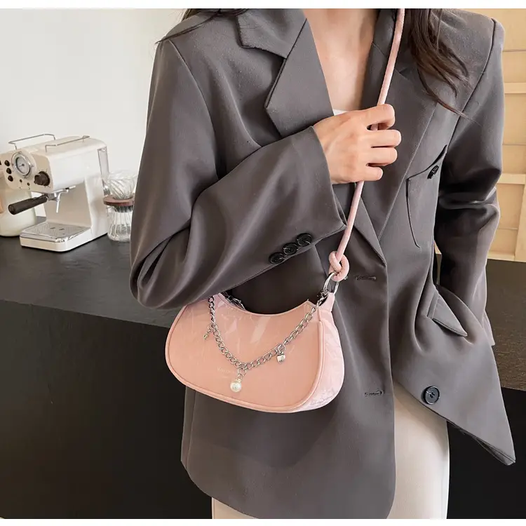 Niche Chain Underarm Bag Women's 2024 New — feature 32