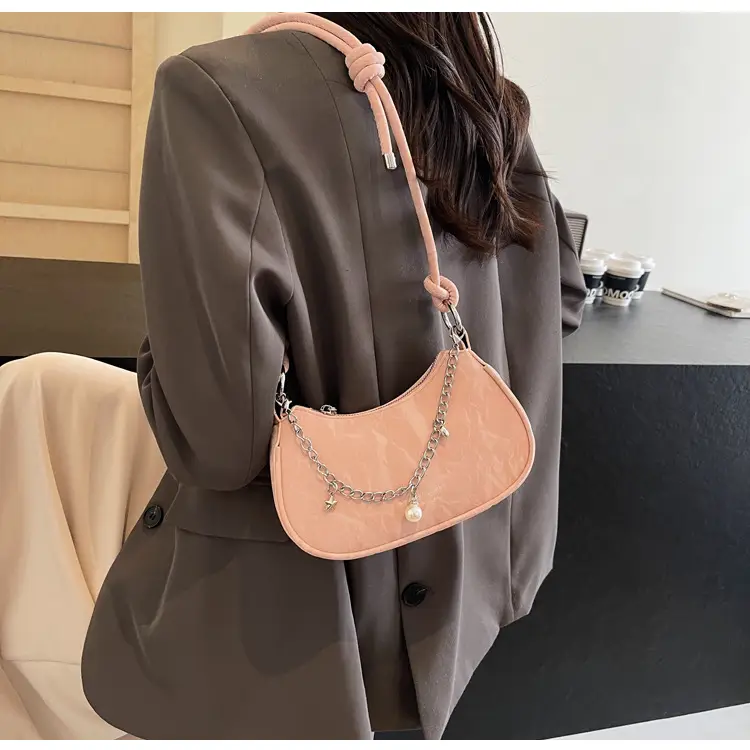 Niche Chain Underarm Bag Women's 2024 New — feature 36