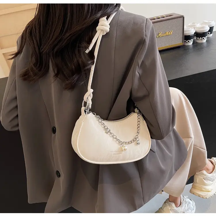 Niche Chain Underarm Bag Women's 2024 New — feature 43