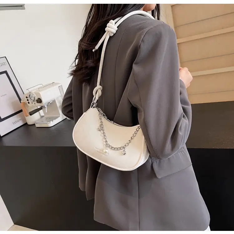Niche Chain Underarm Bag Women's 2024 New — feature 45