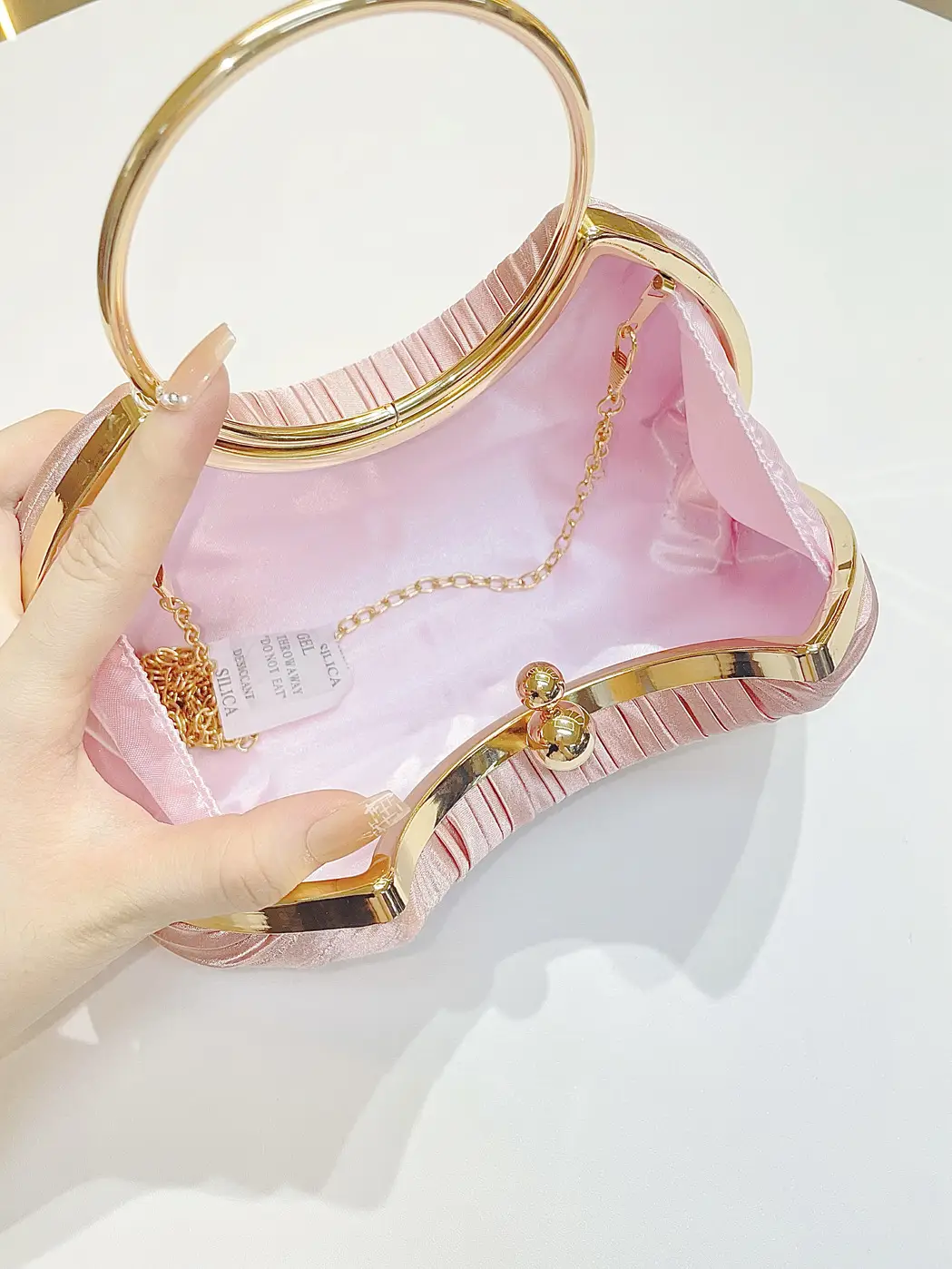 Pink Pleated Evening Handbag with Gold Ring — feature 14