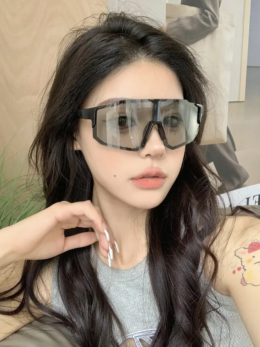 Men Windproof Color-Changing Sunglasses Night Cycling β feature 15