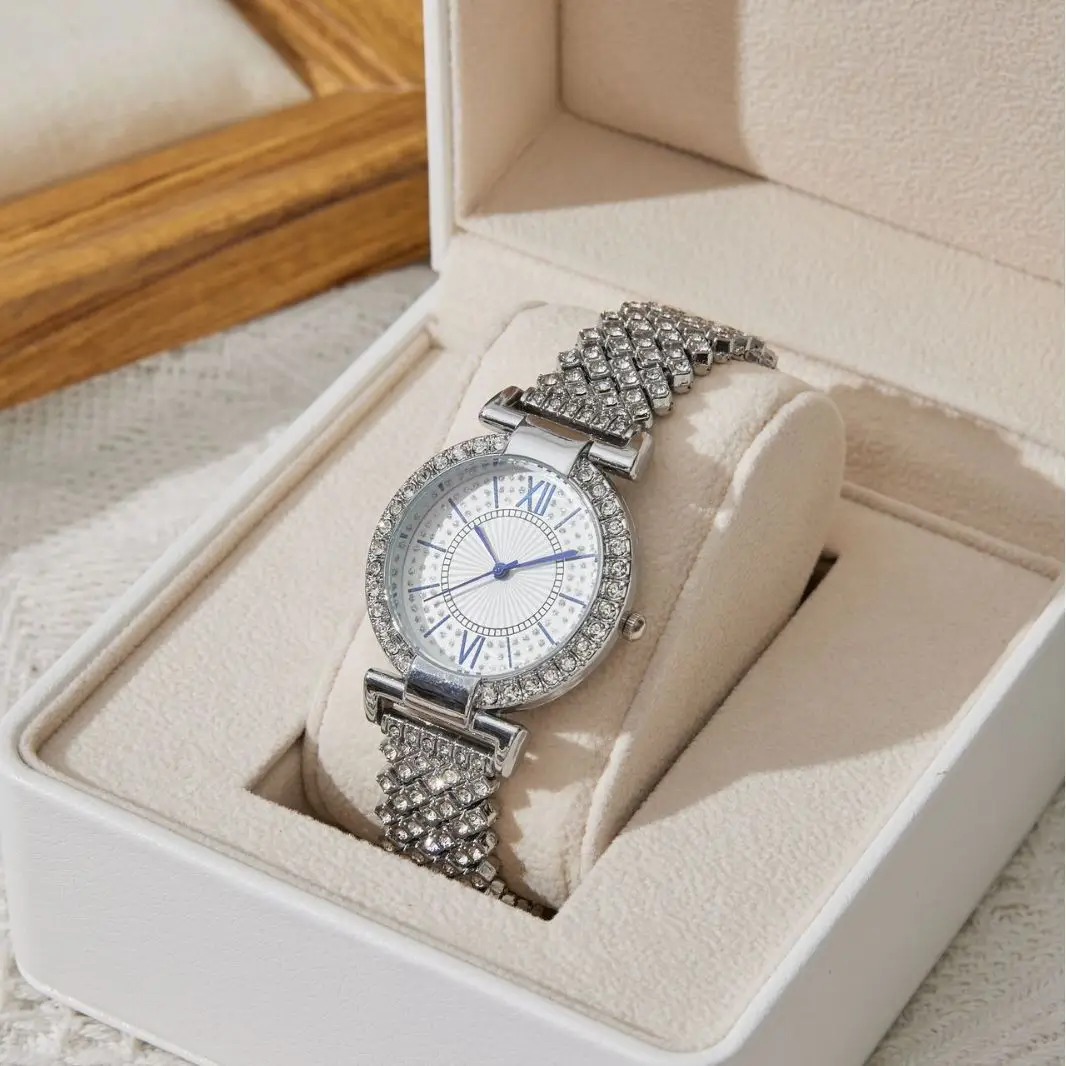 Gold Full Diamond Women's Quartz Watch with Bracelet - Image 4