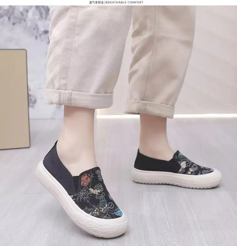 2026 Spring and Autumn New Style Women's Fashionable Versatile Casual Breathable Canvas Shoes Slip-On Loafers — feature 12