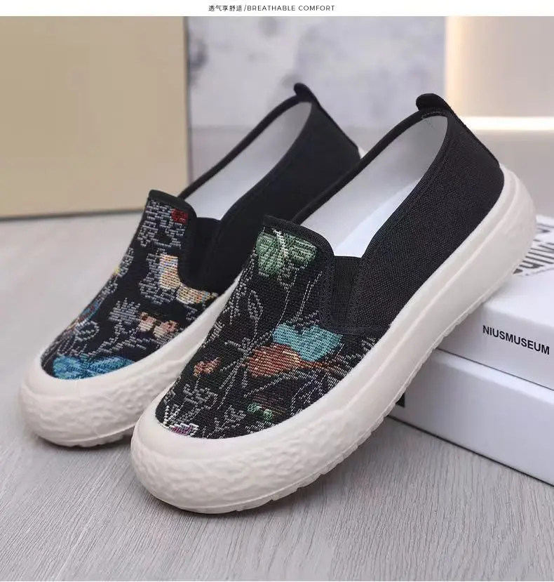 2026 Spring and Autumn New Style Women's Fashionable Versatile Casual Breathable Canvas Shoes Slip-On Loafers — feature 17
