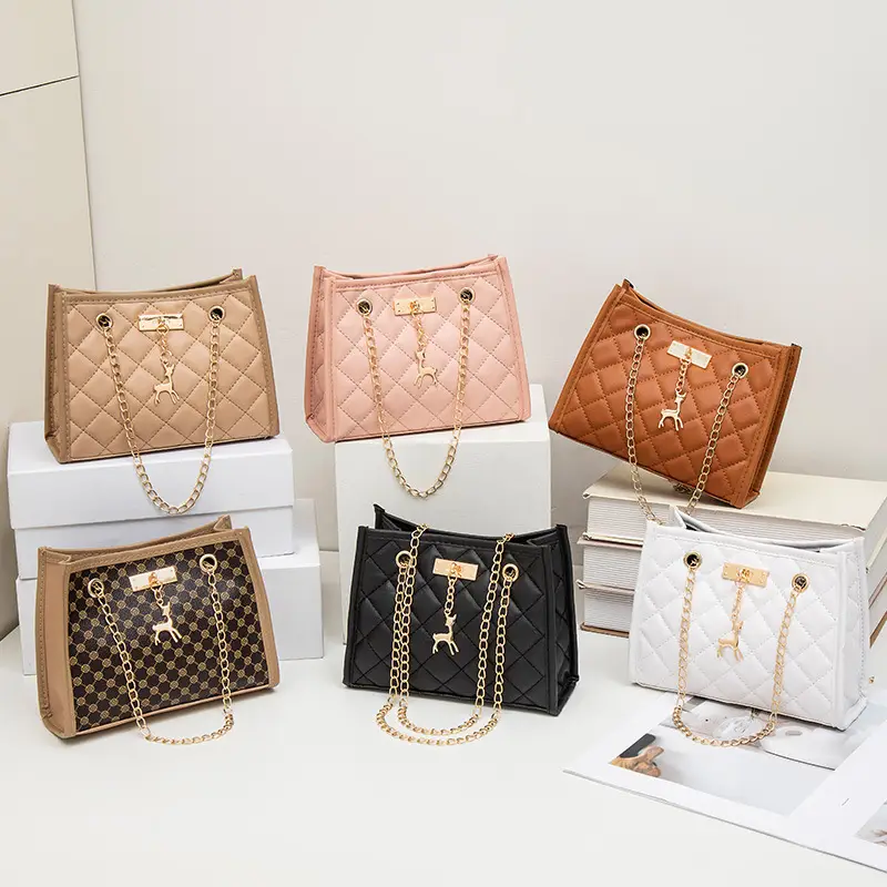 Fawn Pendant Crossbody Bag Diamond Embroidered Women