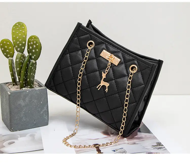 Fawn Pendant Crossbody Bag Diamond Embroidered Women — feature 27