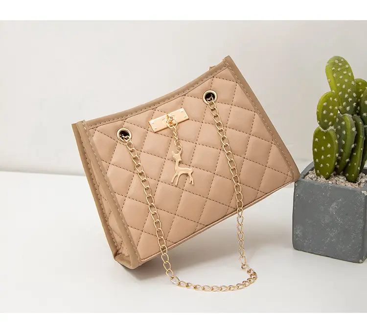 Fawn Pendant Crossbody Bag Diamond Embroidered Women — feature 33