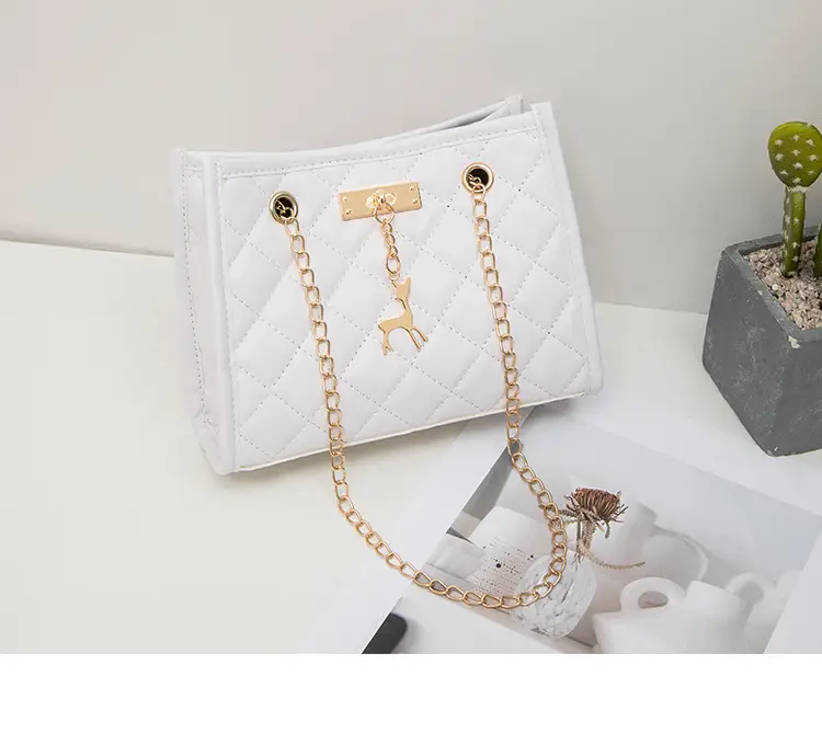 Fawn Pendant Crossbody Bag Diamond Embroidered Women — feature 34