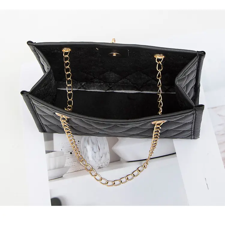 Fawn Pendant Crossbody Bag Diamond Embroidered Women — feature 8