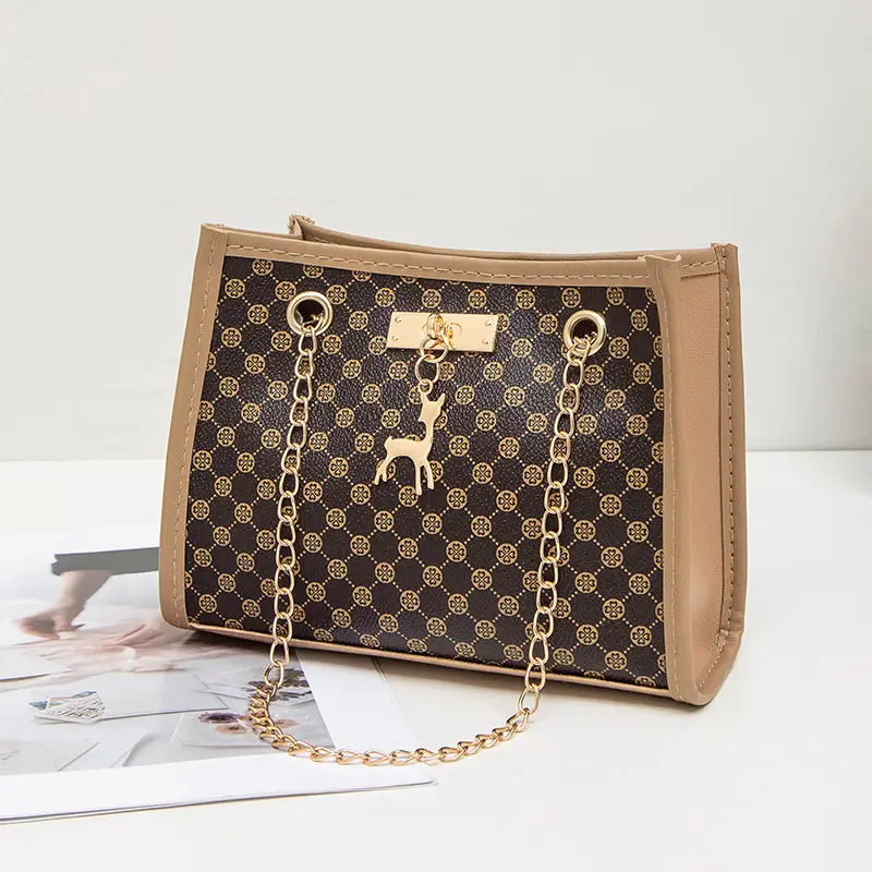 Fawn Pendant Crossbody Bag Diamond Embroidered Women