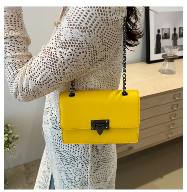 Light Blue Lock Chain Crossbody Bag for Women — feature 14