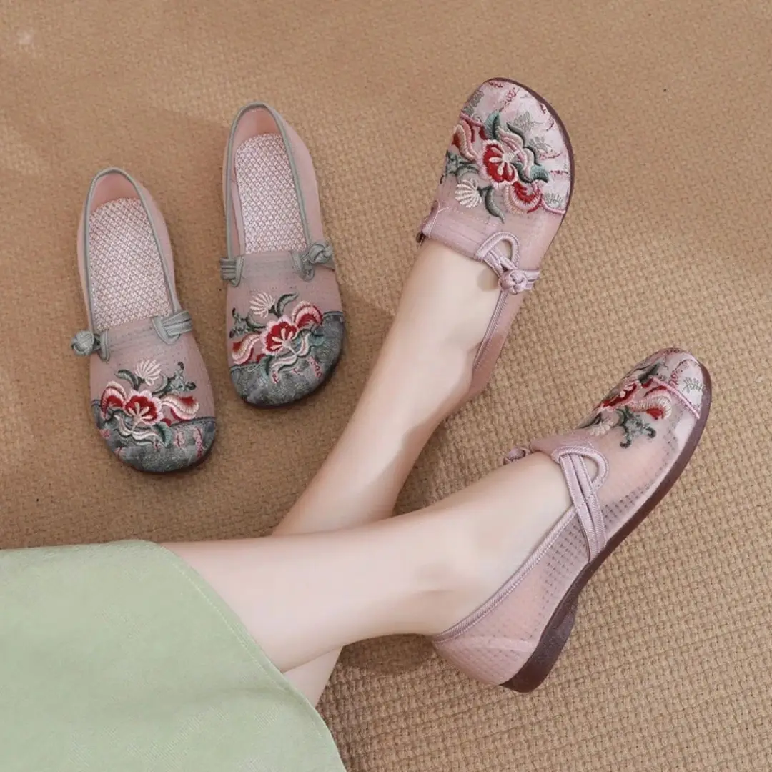 Beijing cloth shoes women's shoes flat mother non-slip ethnic soft bottom new comfortable embroidered shoes middle-aged and elderly women's single shoes - Image 4