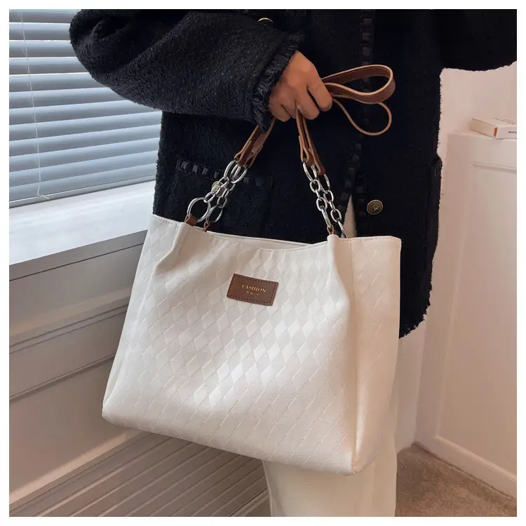 White Leather Tote Bag for Women 2026 Summer — feature 13