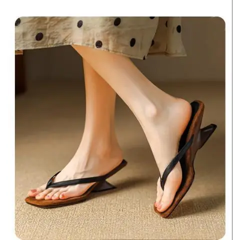 Black Flip-Flops 2026 Summer New European and American Style Thong-Toe Wedge French High-Heeled Slippers for Women for Summer Outdoor Wear