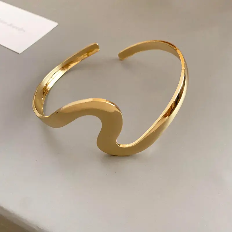 European and American wave metal open bracelet simple design twist arm ring bracelet cold wind cross-border jewelry wholesale — feature 10